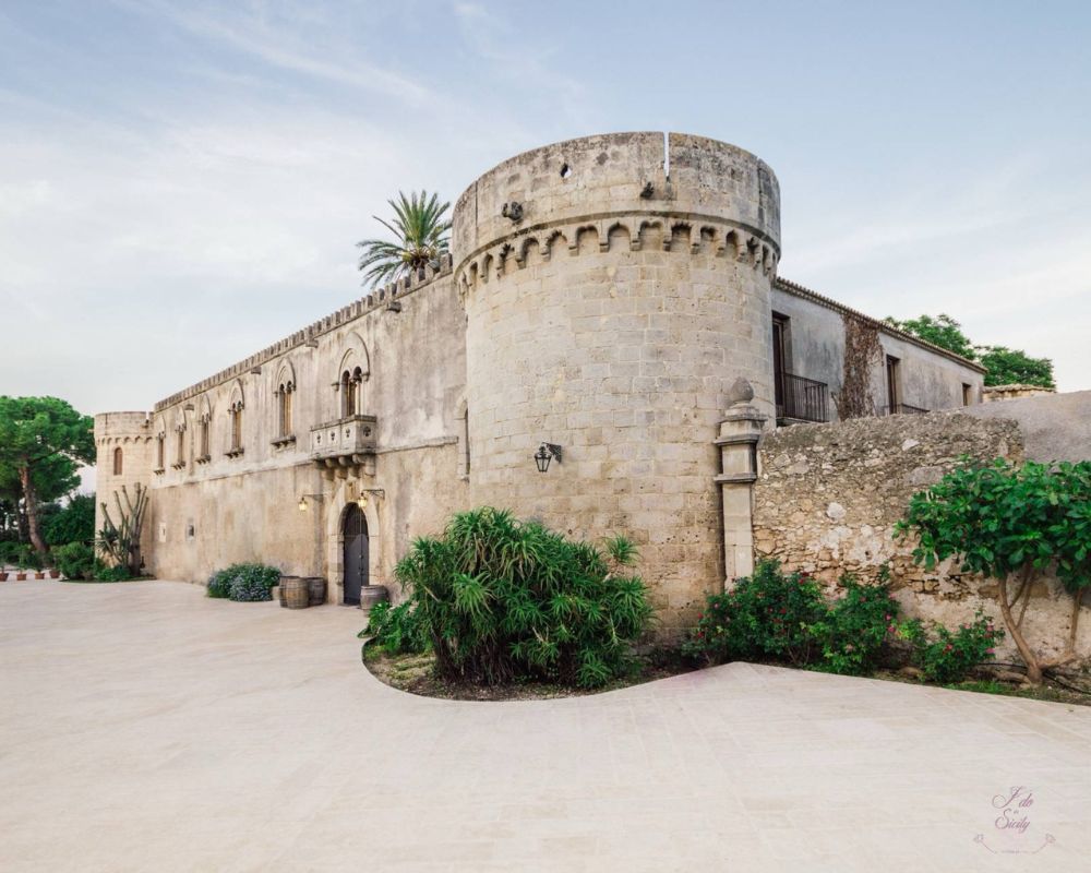 Castello del Solacium venue for your marriage in Sicily